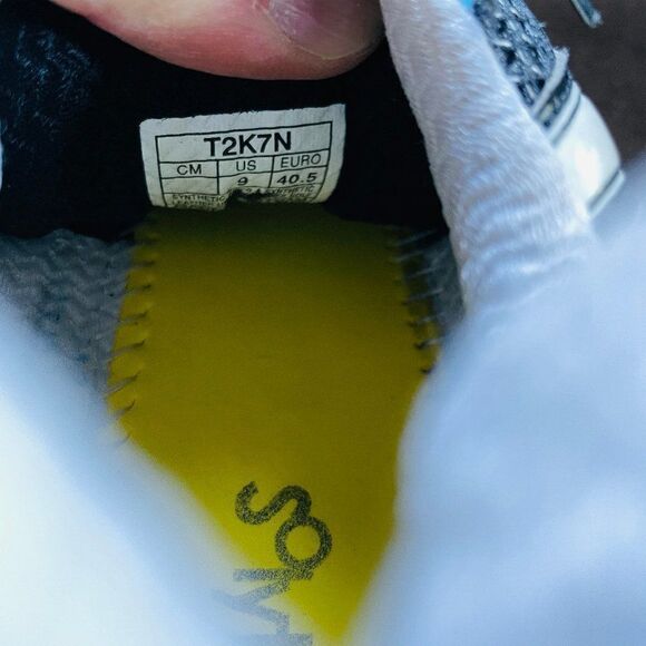 Excellent ASICS GT-2000 Black Blue Ruby Pink Womens 9, 40.5 - Picture 10 of 16